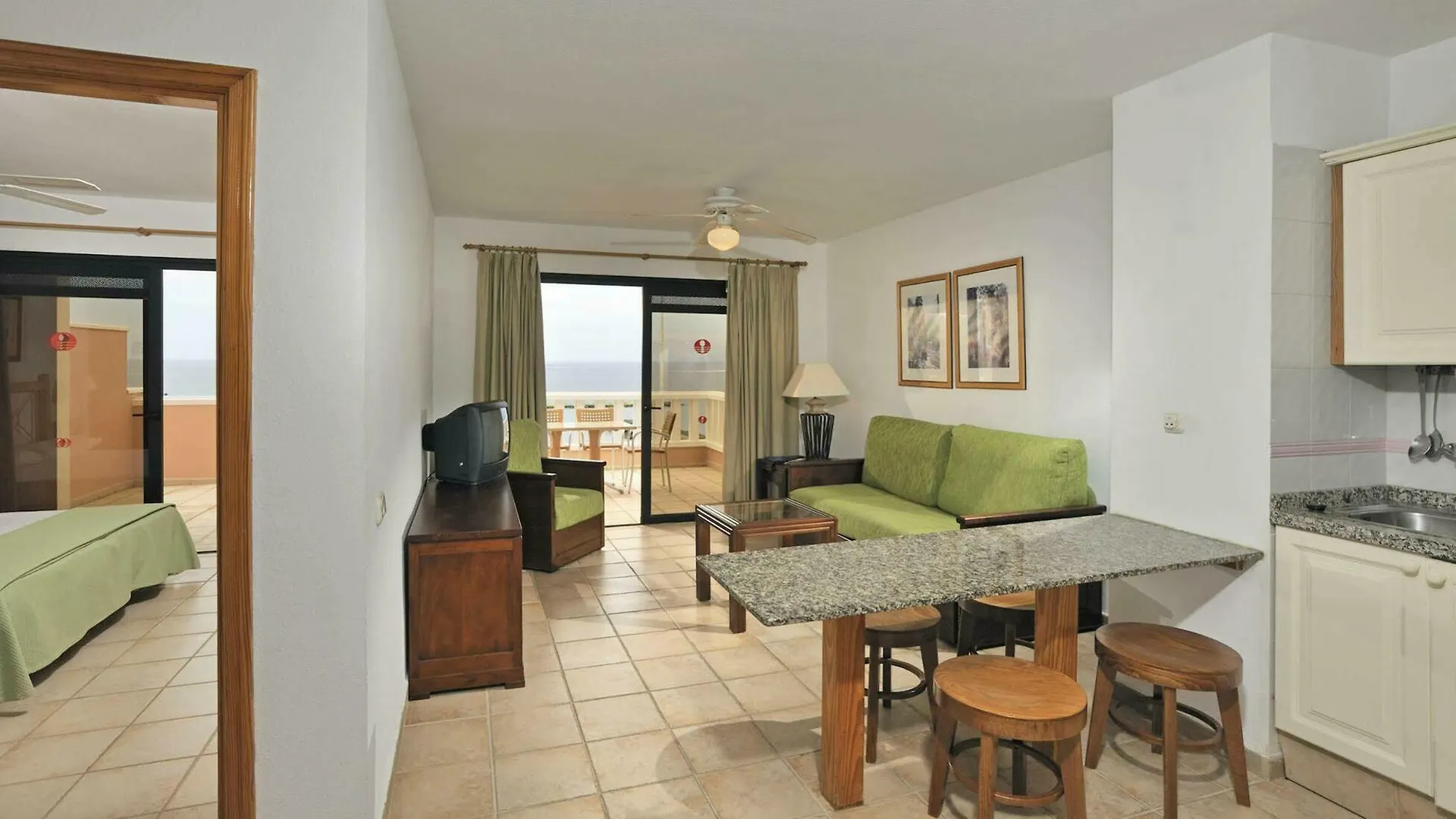 Sol Sun Beach Apartamentos Costa Adeje  Aparthotel